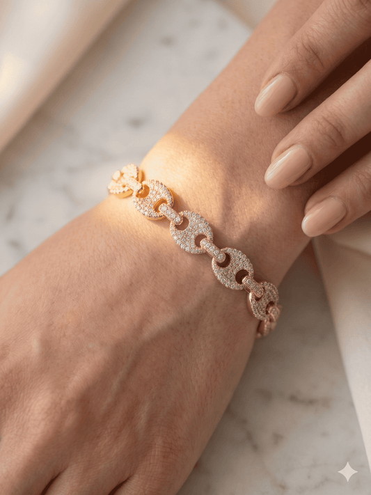 Luxe Gold Collection Premium Çelik Bileklik Kadın Altın Renk Taşlı Halka Zincir Model Lüks Tasarım