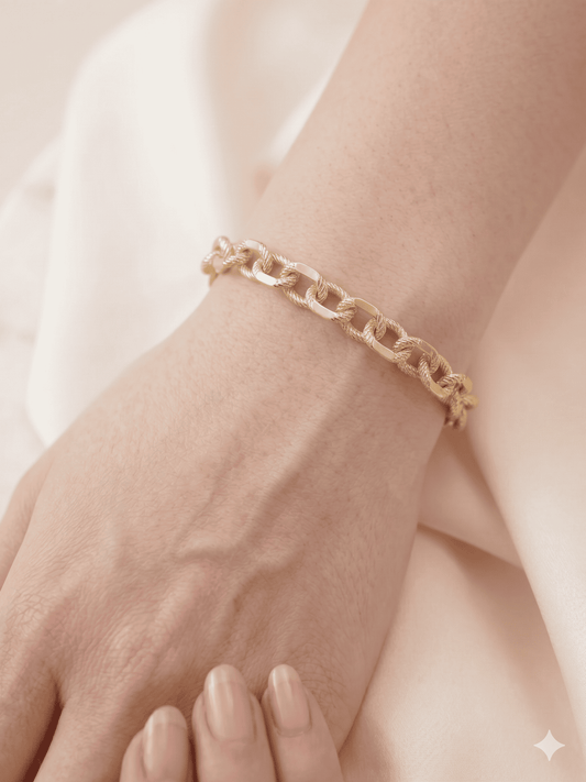 Luxe Gold Collection Premium Çelik Bileklik Kadın Altın Renk Kalın Zincir Model Klasik Lüks Tasarım
